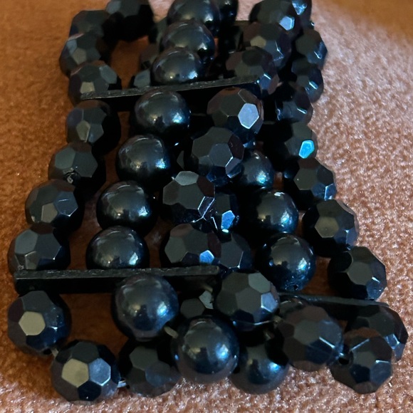 HUGE SALE! VINTAGE LAGUNA SIGNED FACETED BEAD CLIP EARRINGS/BRACELET - Picture 9 of 9